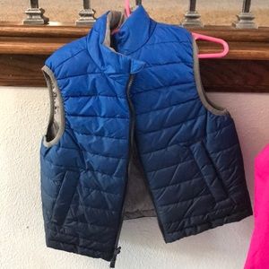 Boys reversible puffer vest